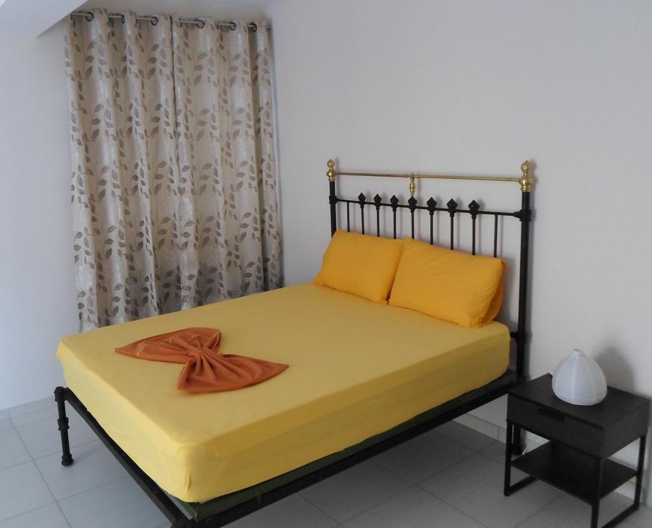 Riviera Rooms Химар Стая снимка