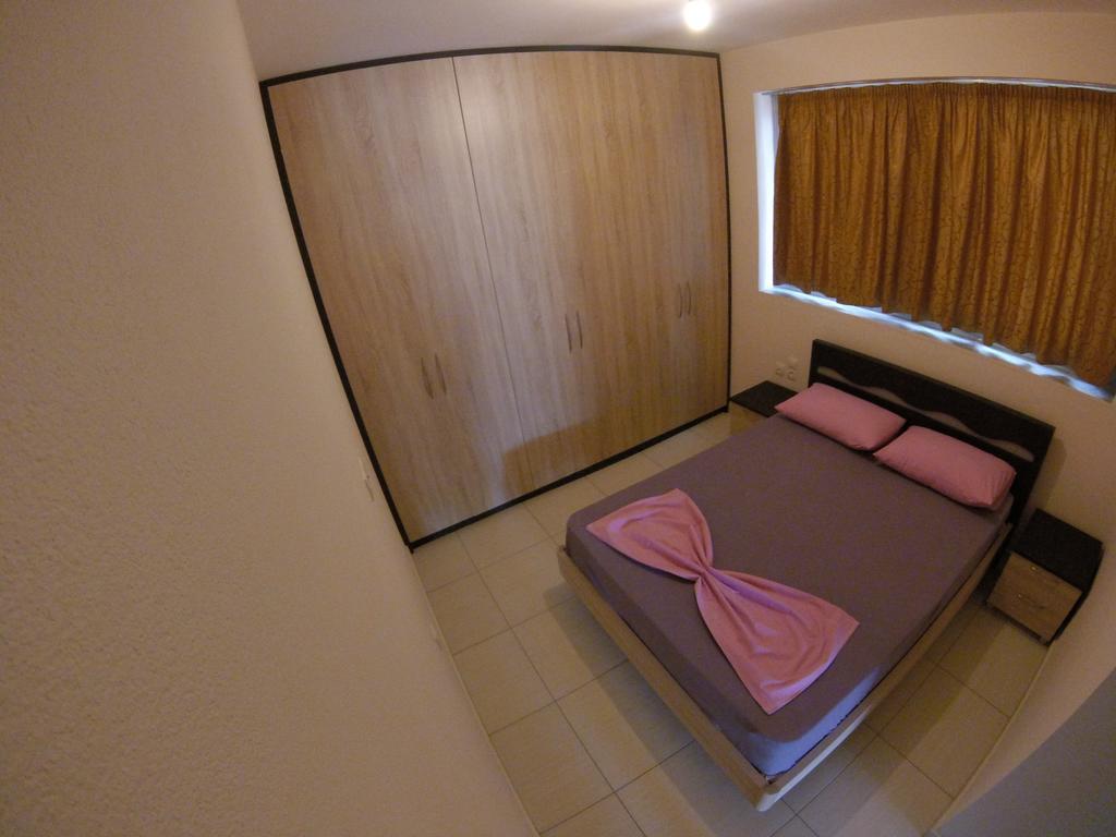 Riviera Rooms Химар Екстериор снимка
