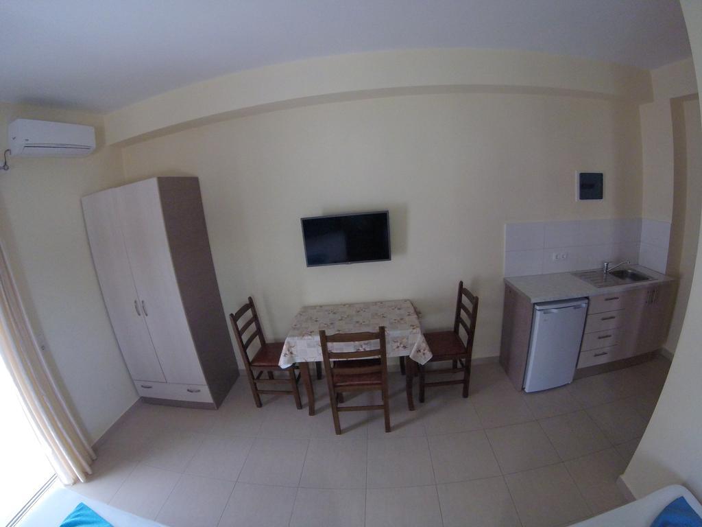 Riviera Rooms Химар Екстериор снимка