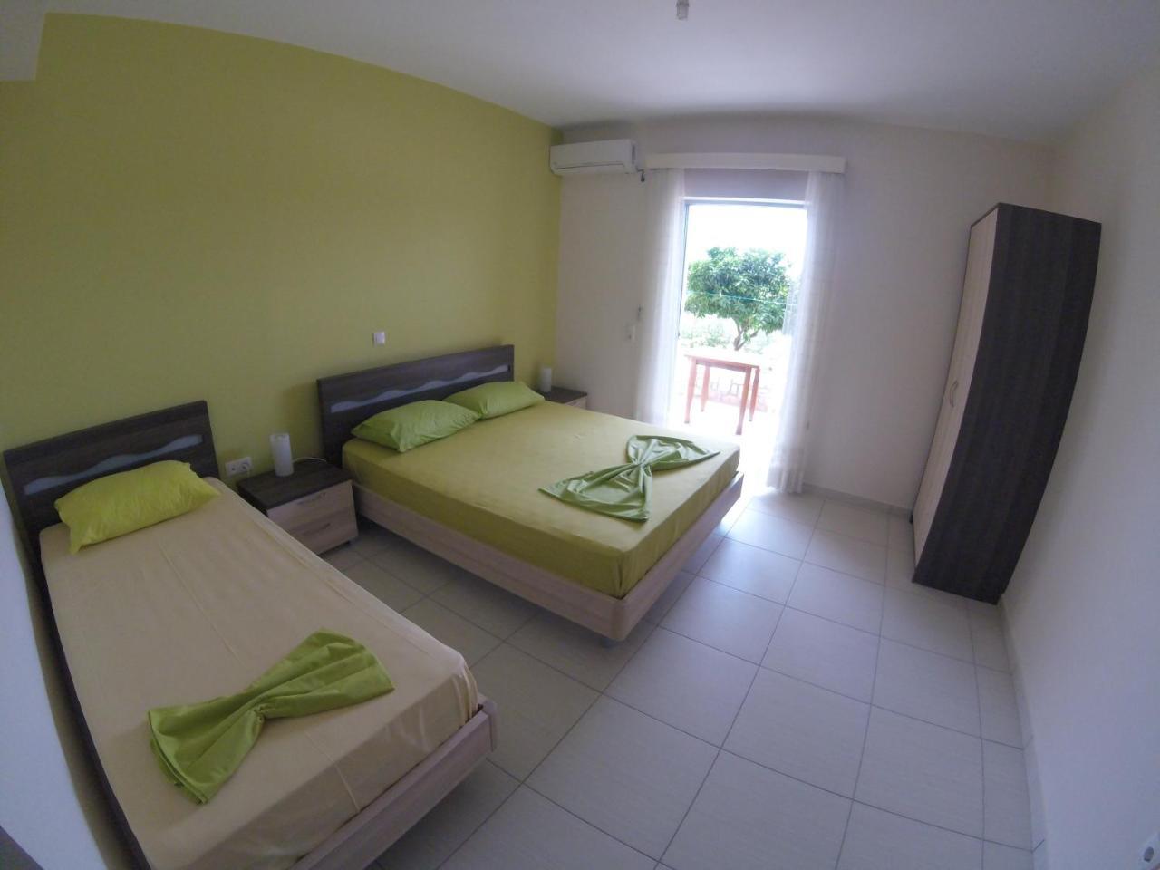 Riviera Rooms Химар Екстериор снимка